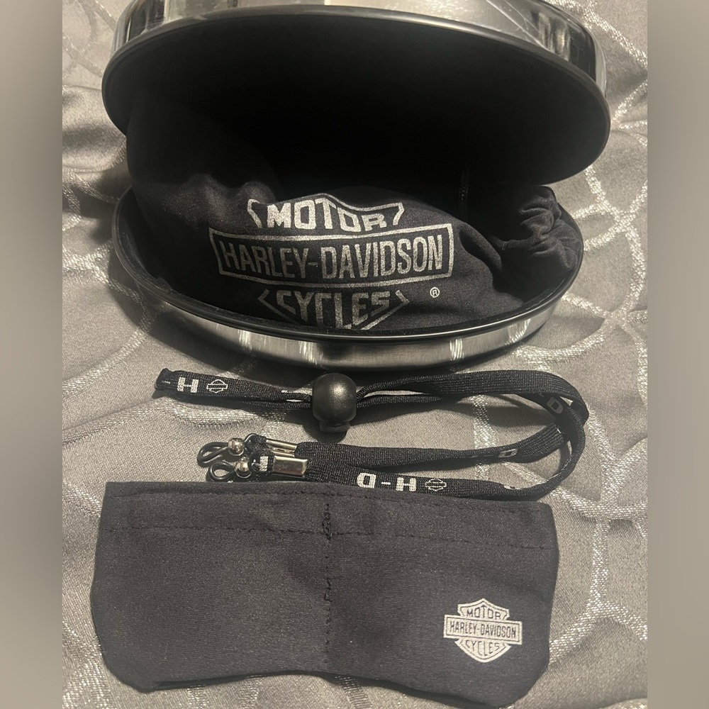 Women’s Harley Davidson sunglasses worn one time